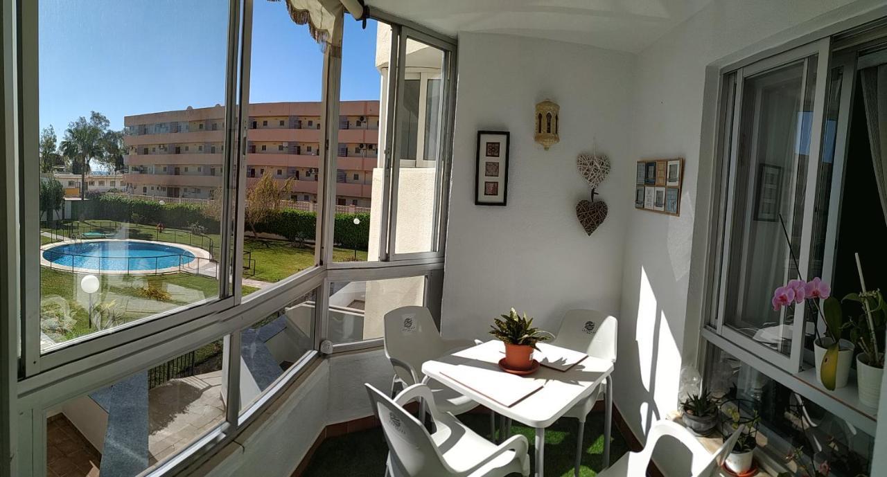 Lovely Apartment In Torremolinos Views Of The Sea, Pool, Terrace, Sofa Bed And Fully Equipped Kitchen Luaran gambar