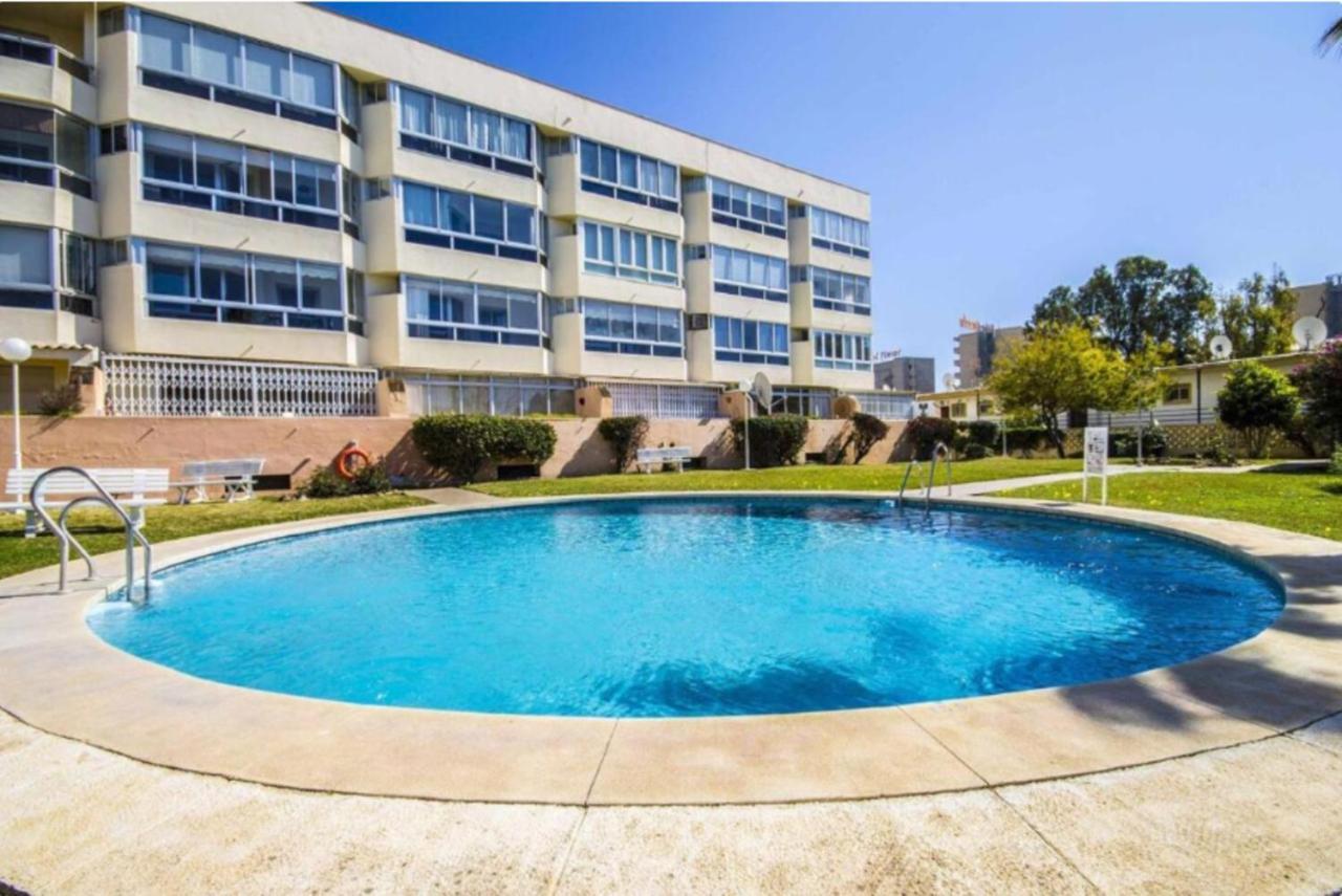 Lovely Apartment In Torremolinos Views Of The Sea, Pool, Terrace, Sofa Bed And Fully Equipped Kitchen Luaran gambar